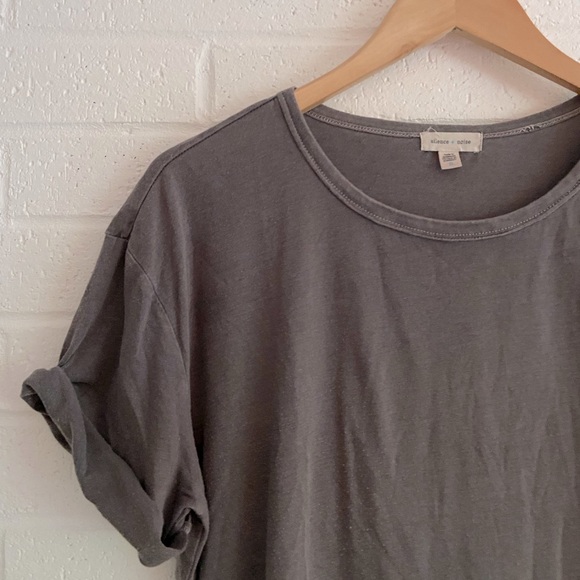 Urban Outfitters Tops - Urban Outfitters Silence + Noise oversized perfect grey t-shirt. Size XS